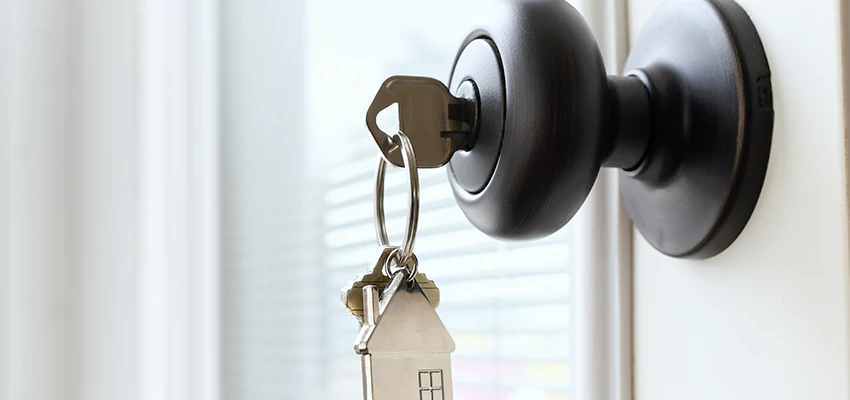 Bifold Door Knob Replacement in Mill Valley, California