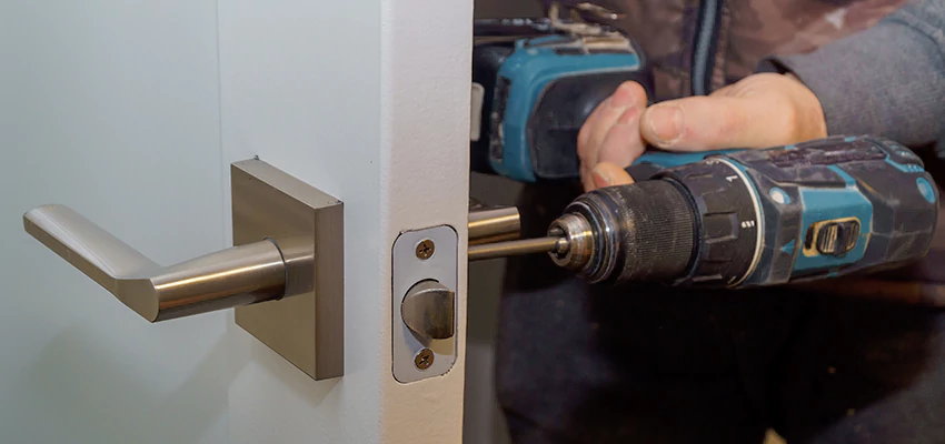 Broken Door Handle Lock Repair in Mill Valley, California